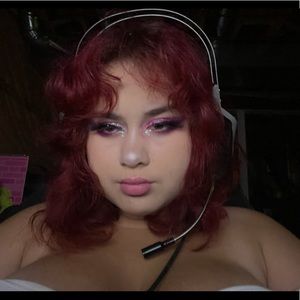 Meet your Posher, Michaela